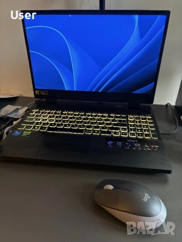 Лаптоп Acer Nitro 5 + уеб камера Logitech 