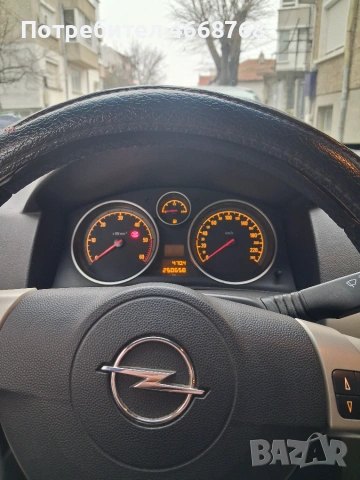 Продавам Opel Astra 1.9 CDTI 2009, снимка 7 - Автомобили и джипове - 55108859