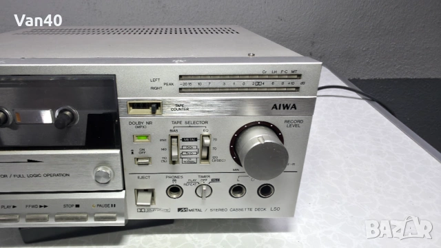  Малък касетен дек Aiwa L50, снимка 2 - Декове - 54121632