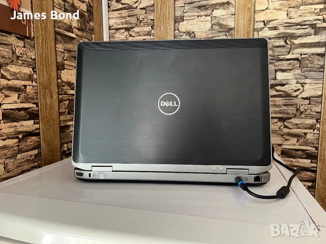 Лаптоп Dell , снимка 4 - Лаптопи за работа - 55100127