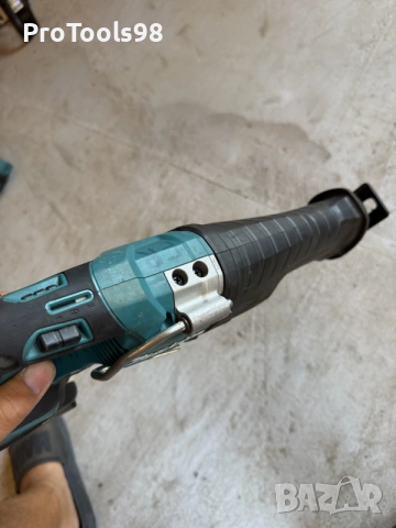 Makita DJR187 + 5Ah безчетков саблен трион, снимка 4 - Триони и циркуляри - 55361306