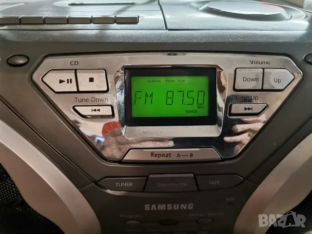 Радиокасетофон Samsung RCD-S50 (За ремонт на CD / За части), снимка 8 - Радиокасетофони, транзистори - 55503865