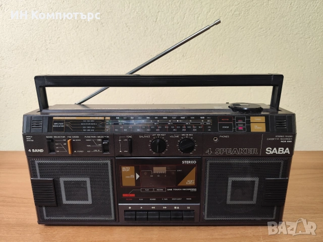 Продавам радиокасетофон Saba RCR550