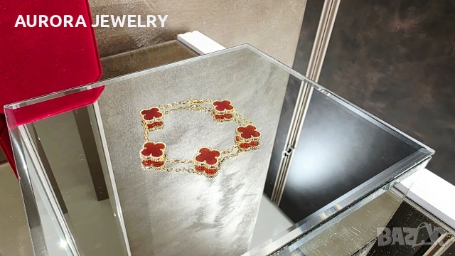 Van Cleef & Arpels VCA 5 Motifs Gold Red Carnelian Vintage Alhambra Дамска Гривна, снимка 2 - Гривни - 54422179
