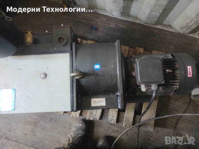 Суха Вакуум помпа, снимка 3 - Други машини и части - 54805904