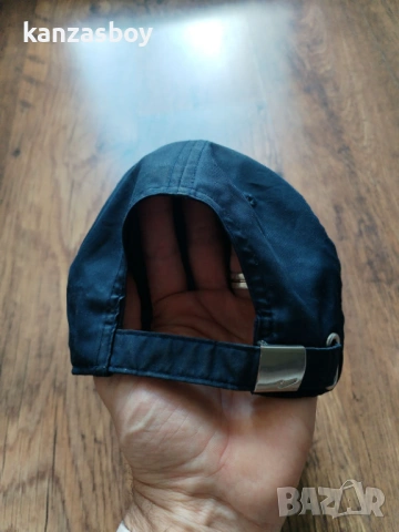 Nike metal swoosh cap - страхотна шапка, снимка 6 - Шапки - 54519374