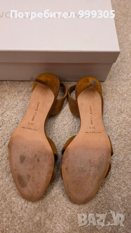 Оригинални обувки Manolo Blahnik – модел SUSPIRO, размер 36.5, снимка 5 - Дамски обувки на ток - 54364208
