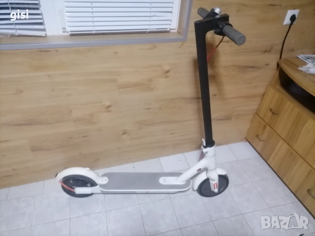 Електрическа тротинетка Xiaomi M365 , снимка 6 - Детски велосипеди, триколки и коли - 55155232