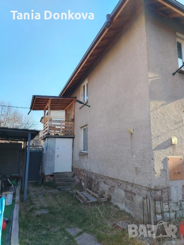 Двуетажна къща Перник Ралица, снимка 3 - Къщи - 55003621