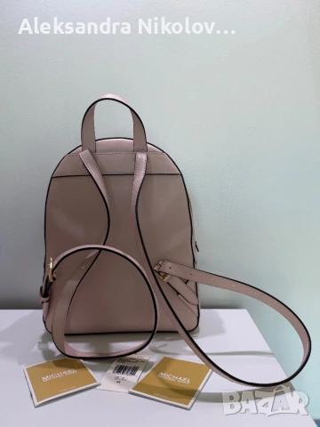 Оригинална раница Mikhael Kors нова , снимка 2 - Раници - 54651214