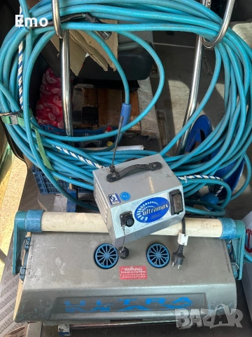 Робот за почистване на басени, снимка 2 - Други машини и части - 54181295