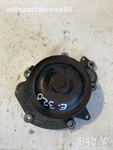 Помпа за охладителна течност V6 E280 CDI за Mercedes W211 (2007) R6422010410 