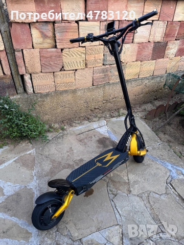 тротинетка Mantis King GT - Gold, снимка 3 - Скейтборд, ховърборд, уейвборд - 54036437