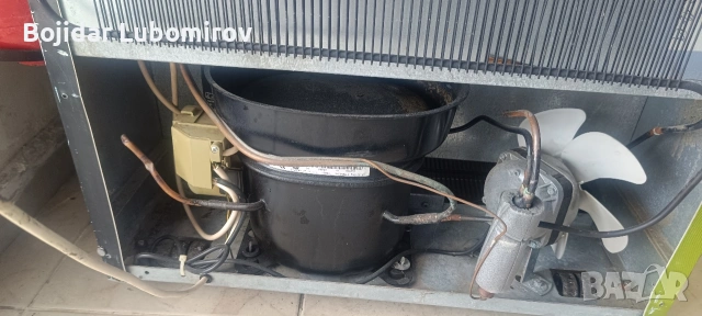 вертикална хладилна витрина , снимка 3 - Витрини - 54105834