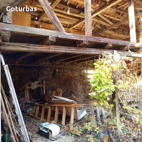 Селска къща с пристройка и сайвант в село Ломец, снимка 17 - Къщи - 54764425