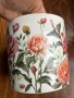 Керамична кашпа / саксия, флорална - божури, солидна изработка, НОВА, снимка 1