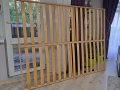 Дървена рамка за матрак за спалня с размери 160/200 см. Рамката е в добро състояние!, снимка 5