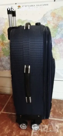 Куфар голям с дръжка на колела, снимка 2 - Куфари - 55703464