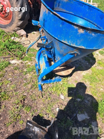 Торачка 250кг, снимка 2 - Селскостопанска техника - 54135219