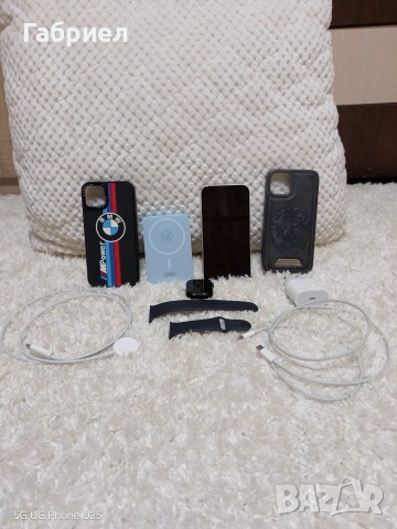iPhone 13 и Apple Watch SE 44mm комплект с два калъфа, външна батерия, оригинални зарядни, снимка 2 - Apple iPhone - 55255146