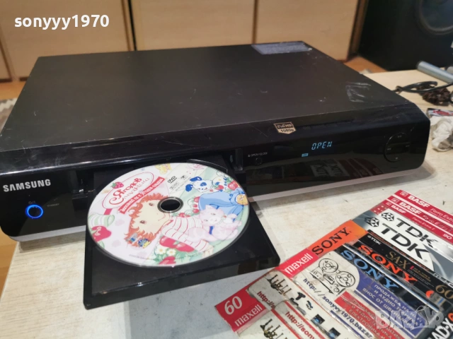 SAMSUNG BD-P1400XEG BLU-RAY PLAYER-ВНОС SWISS 0706261016L4, снимка 9 - Плейъри, домашно кино, прожектори - 54806443