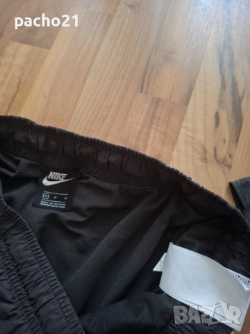 Nike, снимка 6 - Спортни дрехи, екипи - 54824268