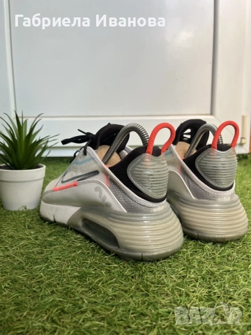 Дамски маратонки Nike Air Max 2090 | Н 38 | разцветка "Pure Platinum / White / Bright Crimson", снимка 9 - Маратонки - 55528729