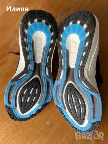 ADIDAS Ultraboost 22, снимка 8 - Маратонки - 54388322