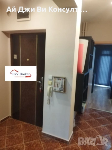 Тристаен апартамент в Центъра, снимка 14 - Апартаменти - 54518678