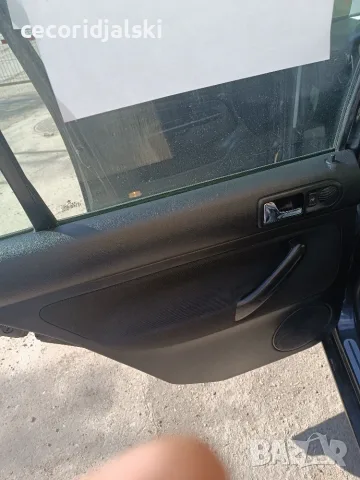 Продава се Голф , снимка 12 - Автомобили и джипове - 55580846