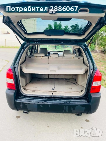 Hyundai Tucson 2.0 CDTI 4×4, снимка 8 - Автомобили и джипове - 54801898