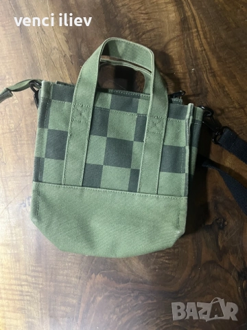 оригинална чанта Vans зелена, снимка 2 - Чанти - 55310997