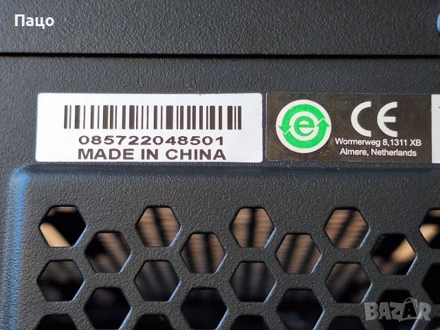 Кутия за PC Corsair, снимка 9 - Захранвания и кутии - 54322637