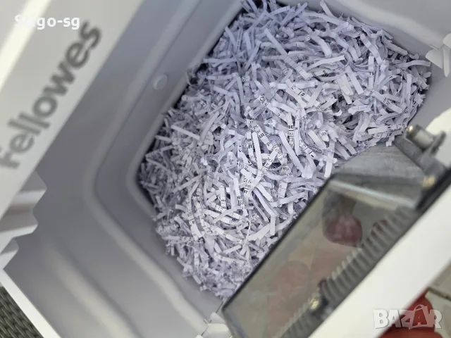 Шредер-Унищожител на документи Fellowes Powershred® 15C, Ръчен, 15 листа, Сross-cut, Бял, снимка 2 - Друго търговско оборудване - 55415755