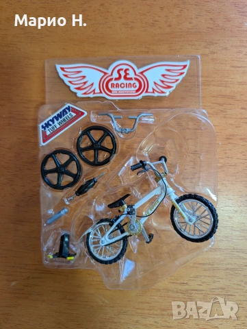 Фингър байк Flick Trix SE Racing BMX Innovations R.K. Ripper + резервни части, като нов, оригинален, снимка 2 - Коли, камиони, мотори, писти - 55105060