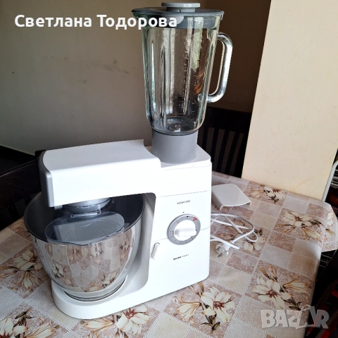 Планетарен миксер Kenwood KM630 900W, снимка 4 - Миксери - 54396163