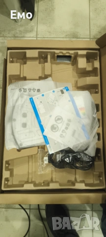 Монитор Dell 32", снимка 2 - Монитори - 54421397