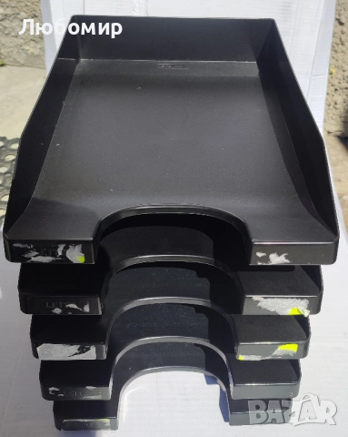 Продавам супер изгодно тавички (хоризонтални поставки)  за документи