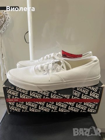 Оригинални  кецове Vans номер 50