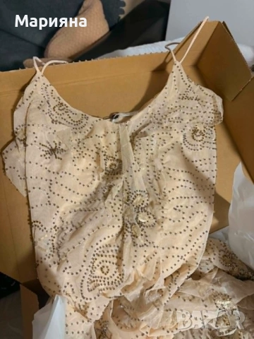 Елегантна нова рокля ZARA с етикет, размер S, 55€, снимка 7 - Рокли - 53943810