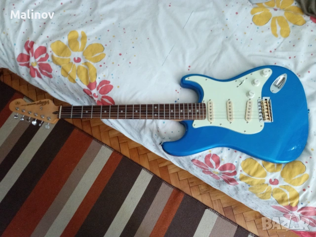 Vintage V6 stratocaster