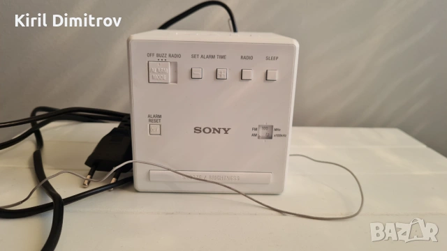 Sony icf-c1 радио будилник, снимка 2 - Радиокасетофони, транзистори - 54555574