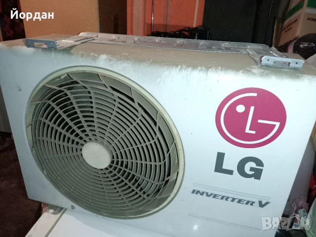 Продавам климатик LG Inverter V – 12-ка