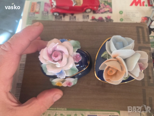 Порцеланови бижутерки Румънски, снимка 8 - Други ценни предмети - 53988930