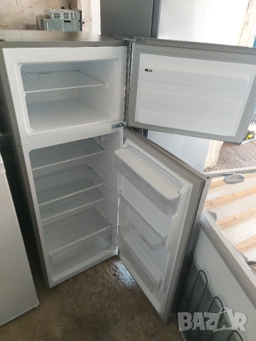 Хладилник с горна камера Gorenje, снимка 4 - Хладилници - 54819707