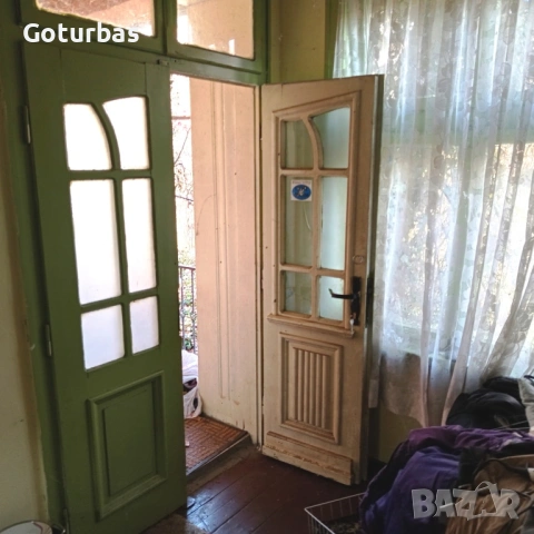 Селска къща с пристройка и сайвант в село Ломец, снимка 18 - Къщи - 54764425