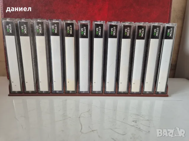 Предлагам комплект от 12 оригинални хромни касети TDK SA90 Gold (TYPE II)