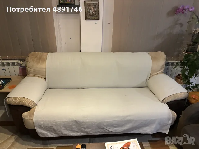 Продавам удобен триместен разтегателен диван с функция сън, снимка 4 - Дивани и мека мебел - 55441287