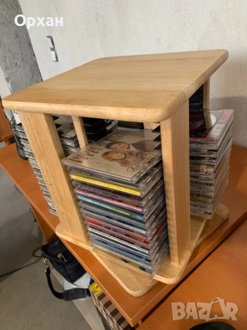 Ретро въртяща се етажерка за CD от МАСИВНО дърво + подарък 60 диска Описание:, снимка 4 - Други - 54211205
