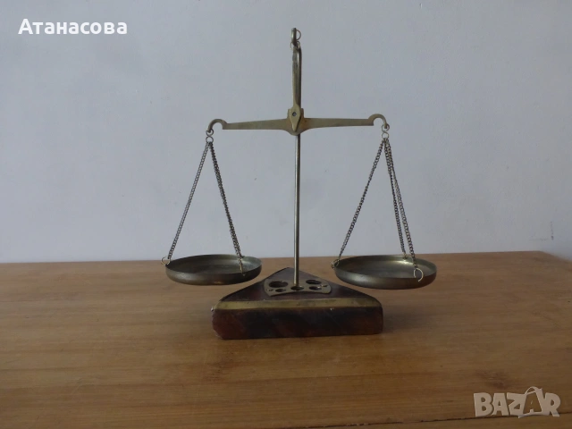 Бижутерска аптекарска везна месинг, снимка 2 - Антикварни и старинни предмети - 55164339